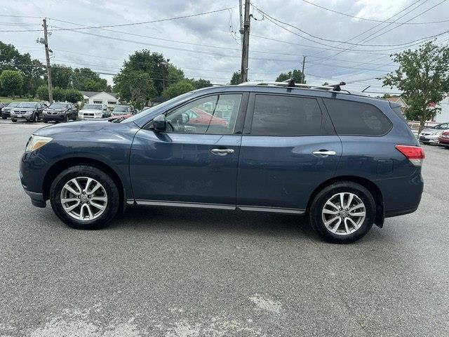 Nissan Pathfinder SV 4WD 2014