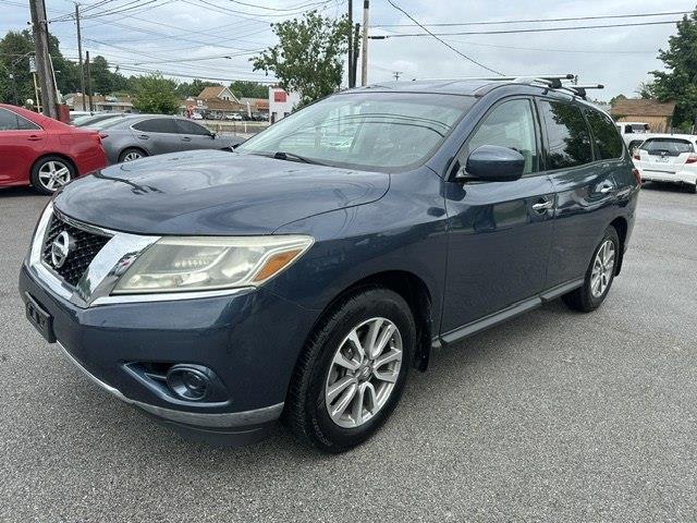 Nissan Pathfinder SV 4WD 2014