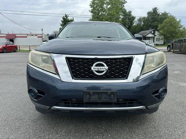 Nissan Pathfinder SV 4WD 2014