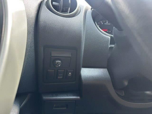 Nissan Rogue S AWD 2013