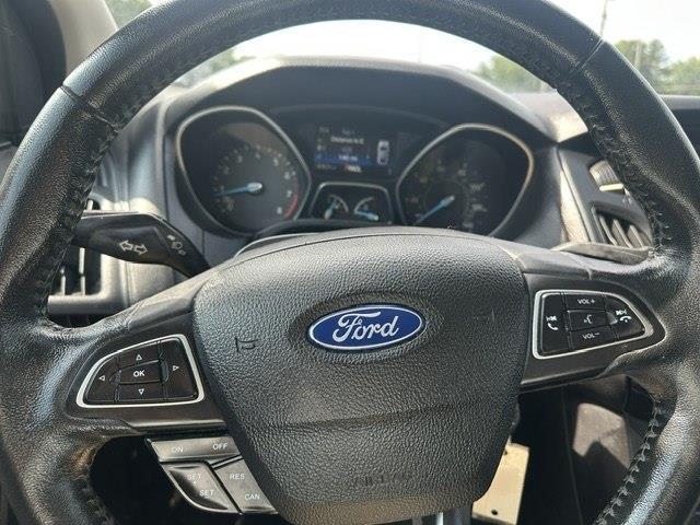 Ford Focus SE Hatch 2015