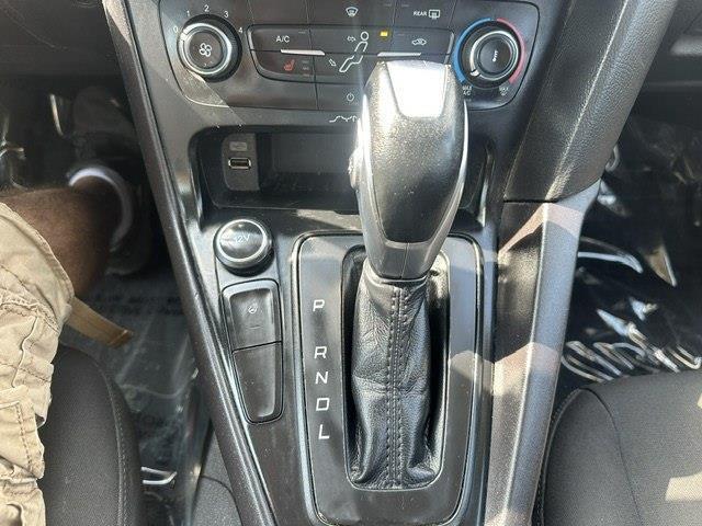 Ford Focus SE Hatch 2015