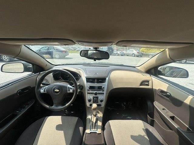 Chevrolet Malibu LS 2012
