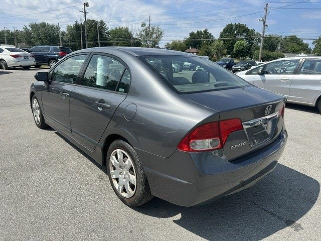 Honda Civic LX Sedan 5-Speed AT 2009