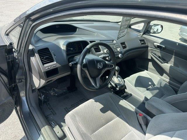 Honda Civic LX Sedan 5-Speed AT 2009
