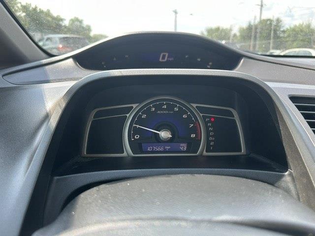 Honda Civic LX Sedan 5-Speed AT 2009