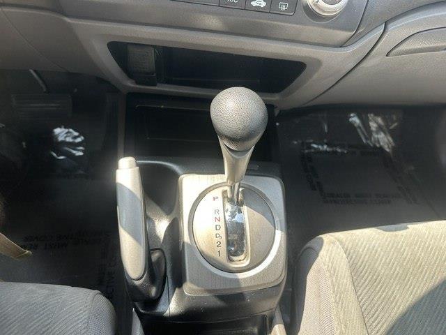 Honda Civic LX Sedan 5-Speed AT 2009