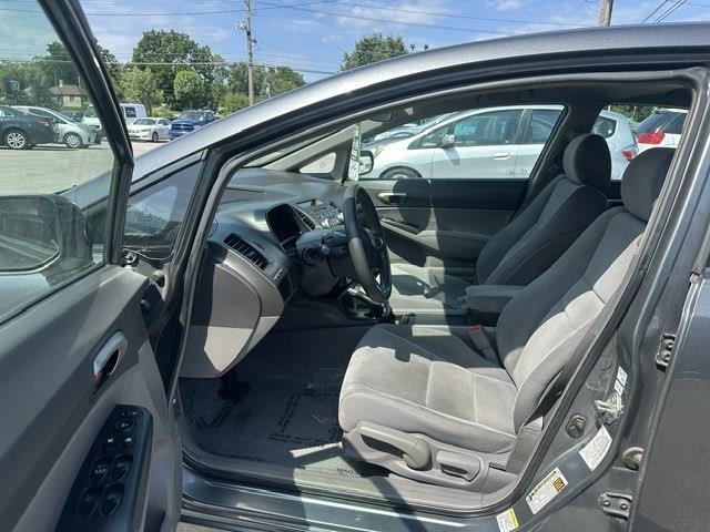Honda Civic LX Sedan 5-Speed AT 2009