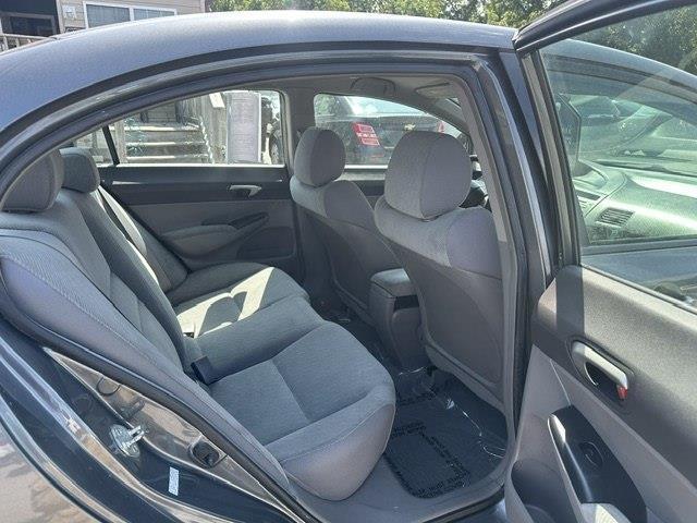 Honda Civic LX Sedan 5-Speed AT 2009