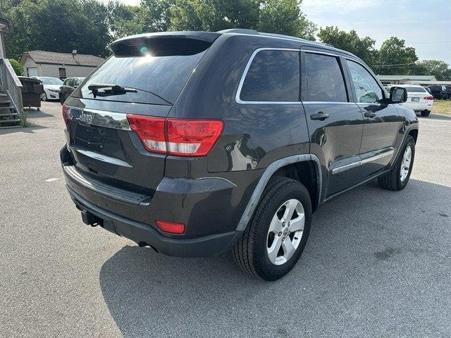 Jeep Grand Cherokee Laredo 4WD 2011