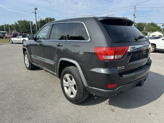 Jeep Grand Cherokee Laredo 4WD 2011