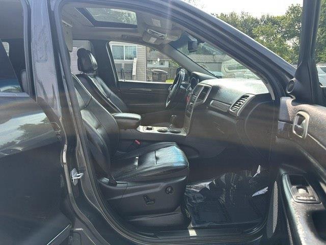 Jeep Grand Cherokee Laredo 4WD 2011