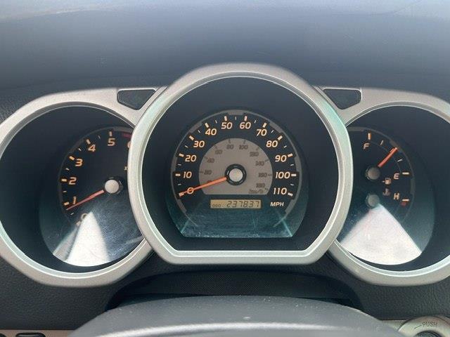 Toyota 4Runner SR5 2WD 2004