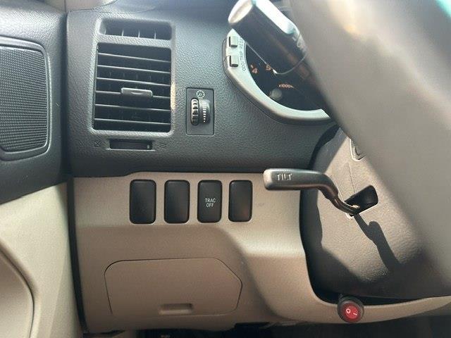 Toyota 4Runner SR5 2WD 2004