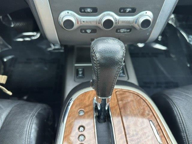 Nissan Murano LE AWD 2011