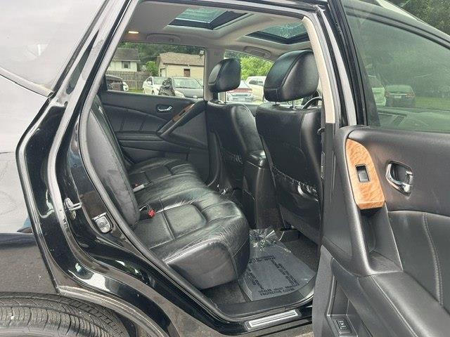 Nissan Murano LE AWD 2011