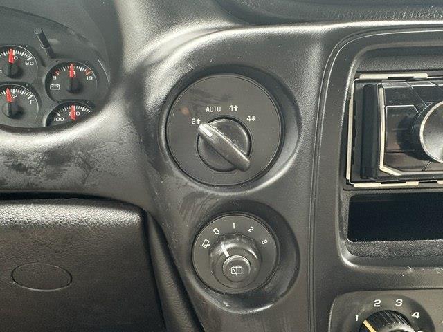 Chevrolet TrailBlazer LS 4WD 2006