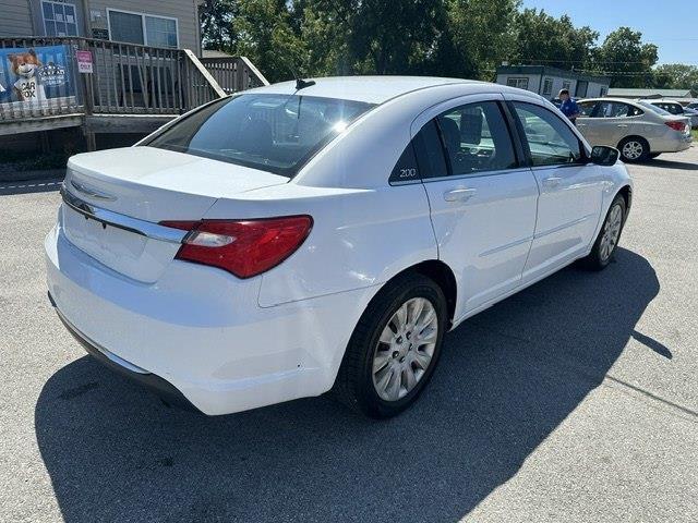 Chrysler 200 LX 2011