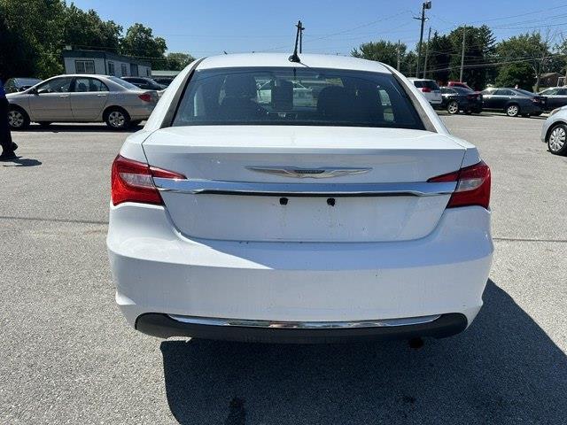 Chrysler 200 LX 2011