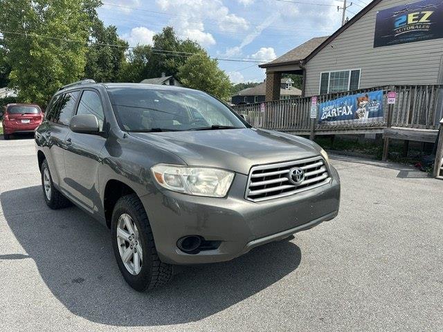 Toyota Highlander Base 4WD 2010