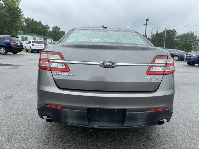 Ford Taurus Limited FWD 2013