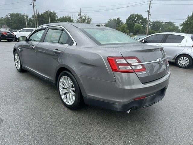 Ford Taurus Limited FWD 2013