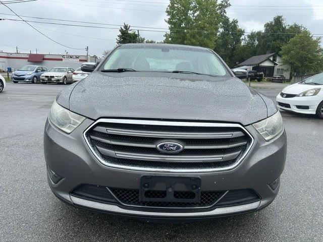 Ford Taurus Limited FWD 2013