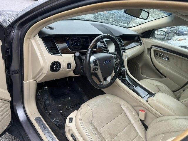 Ford Taurus Limited FWD 2013