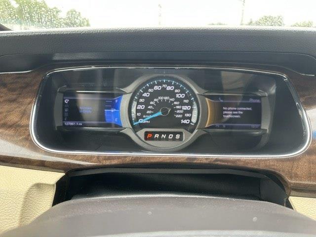 Ford Taurus Limited FWD 2013