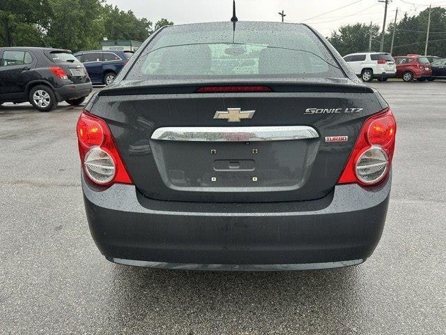 Chevrolet Sonic LTZ Auto Sedan 2014