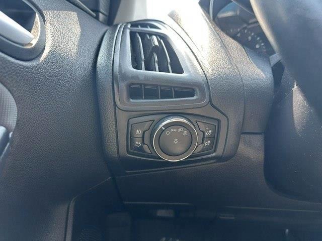 Ford Focus SE Sedan 2014