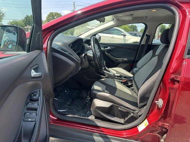 Ford Focus SE Sedan 2014