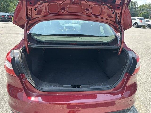 Ford Focus SE Sedan 2014