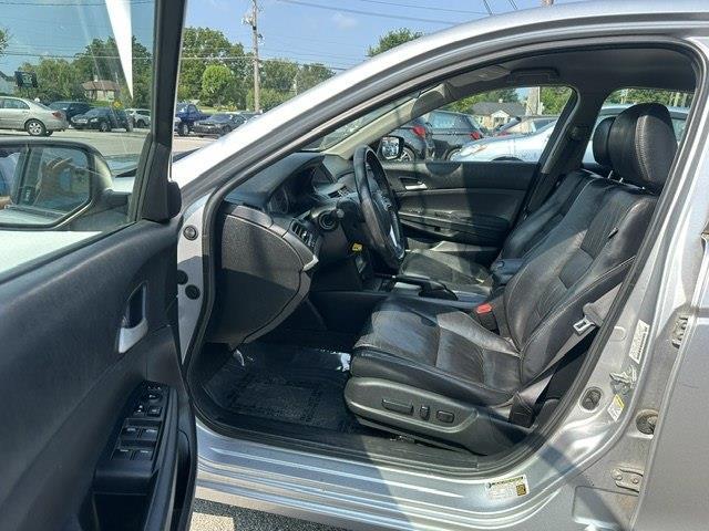 Honda Accord SE Sedan AT 2011