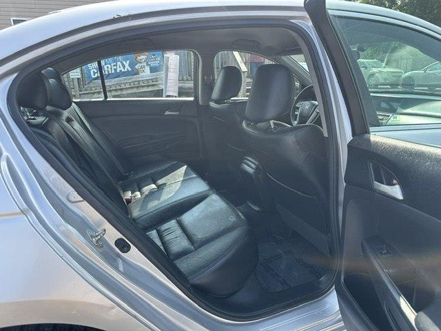 Honda Accord SE Sedan AT 2011