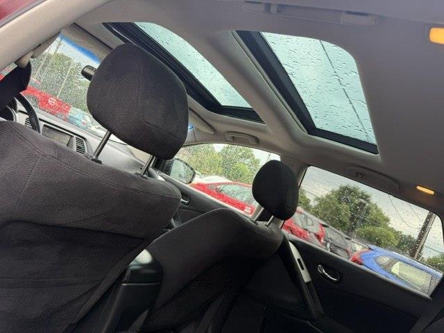 Nissan Murano SV AWD 2012