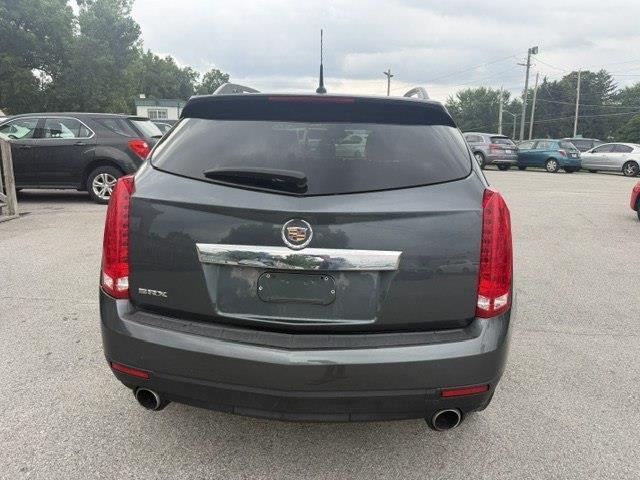 Cadillac SRX Base 2011
