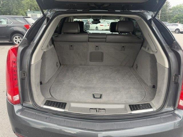 Cadillac SRX Base 2011