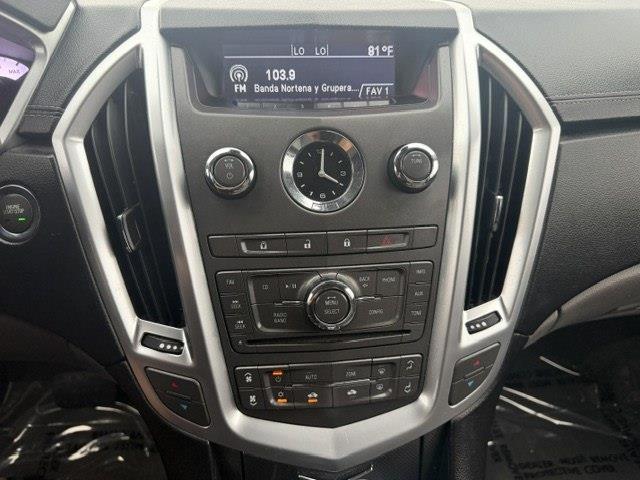 Cadillac SRX Base 2011