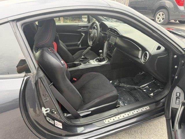 Scion FR-S 6MT 2013