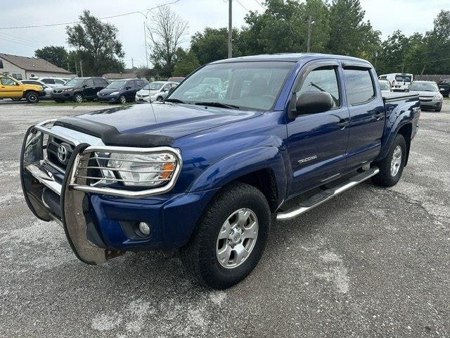 Toyota Tacoma Double Cab V6 6MT 4WD 2015