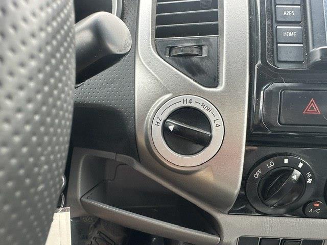 Toyota Tacoma Double Cab V6 6MT 4WD 2015