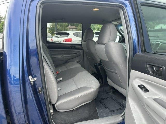 Toyota Tacoma Double Cab V6 6MT 4WD 2015