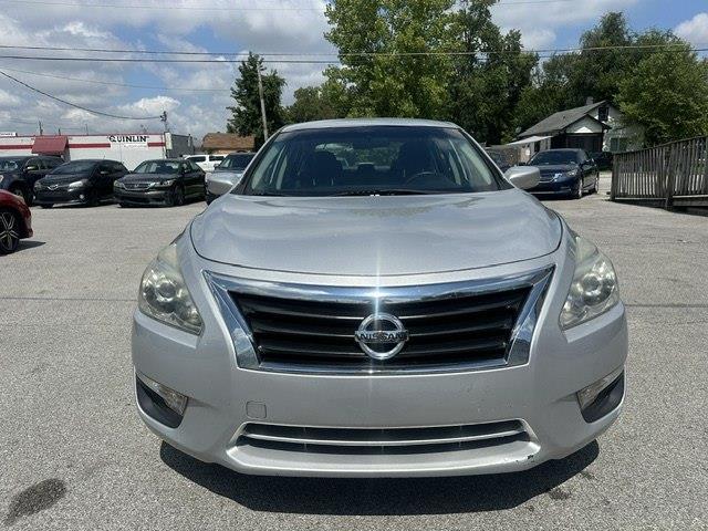 Nissan Altima 2.5 S 2014