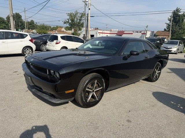 Dodge Challenger SE 2009
