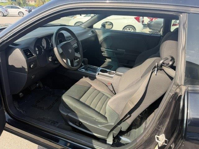 Dodge Challenger SE 2009
