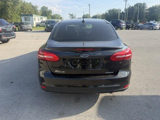 Ford Focus S Sedan 2015