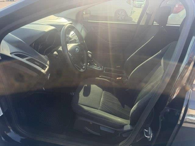 Ford Focus S Sedan 2015