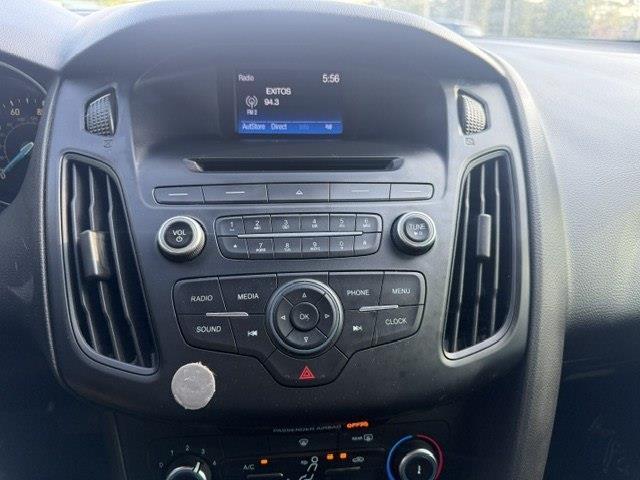 Ford Focus S Sedan 2015