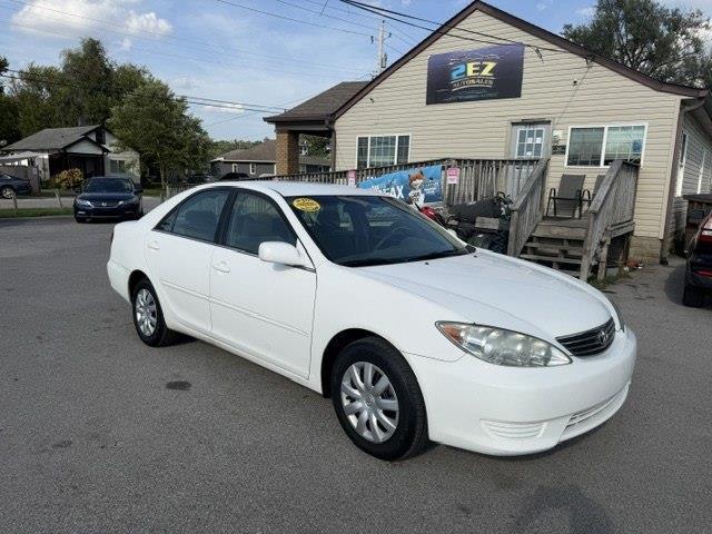 Toyota Camry LE 2005